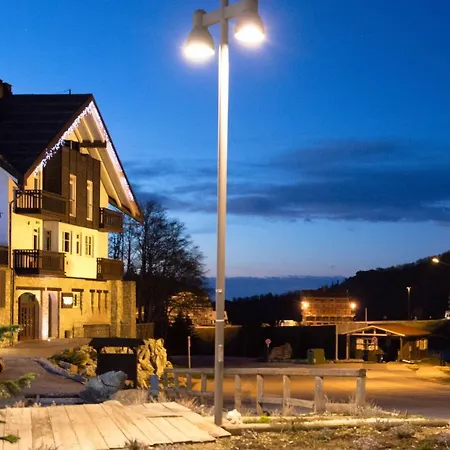 Borgo Stalle * פראטו נבוסו